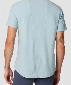 Hudson Jeans Anderson Reversed Elongated Tee 13 Hudson Jeans Anderson Reversed Elongated Tee