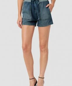 Hudson Jeans Women's Belted Cinched Waist Short 13 Hudson Jeans Women's Belted Cinched Waist Short