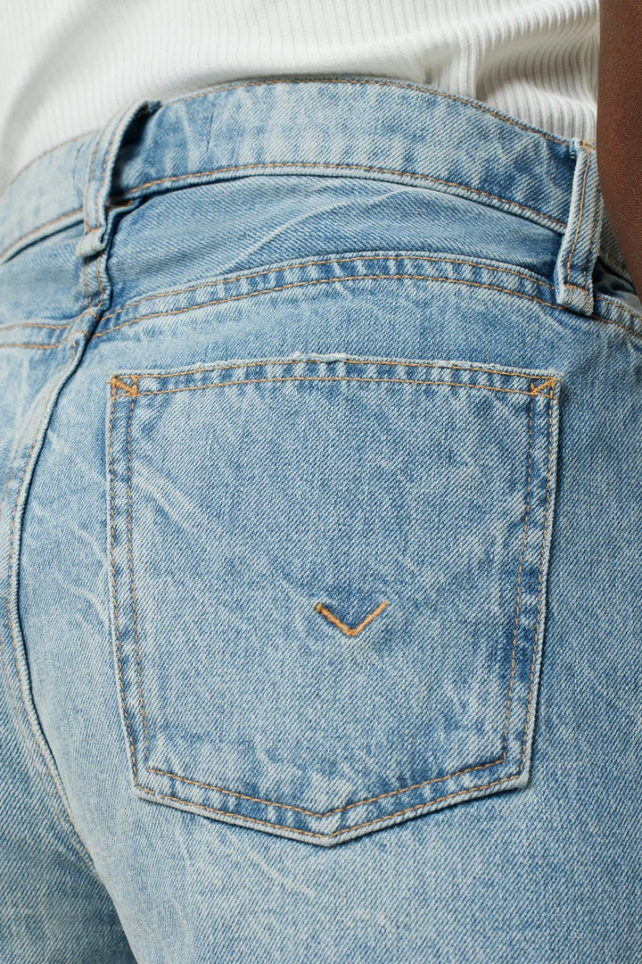 Hudson Jeans Devon High-Rise Boyfriend Short Women's 8 Hudson Jeans Devon High-Rise Boyfriend Short Women's