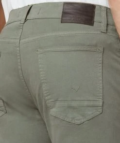 Hudson Jeans Blake Slim Straight Twill Pant