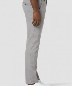 Hudson Jeans Classic Slim Straight Chino