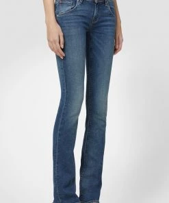 Hudson Jeans Women's Beth Mid-Rise Baby Bootcut Jean 15 Hudson Jeans Women's Beth Mid-Rise Baby Bootcut Jean