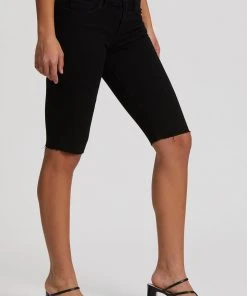 Hudson Jeans Amelia Mid-Rise Short 12 Hudson Jeans Amelia Mid-Rise Short