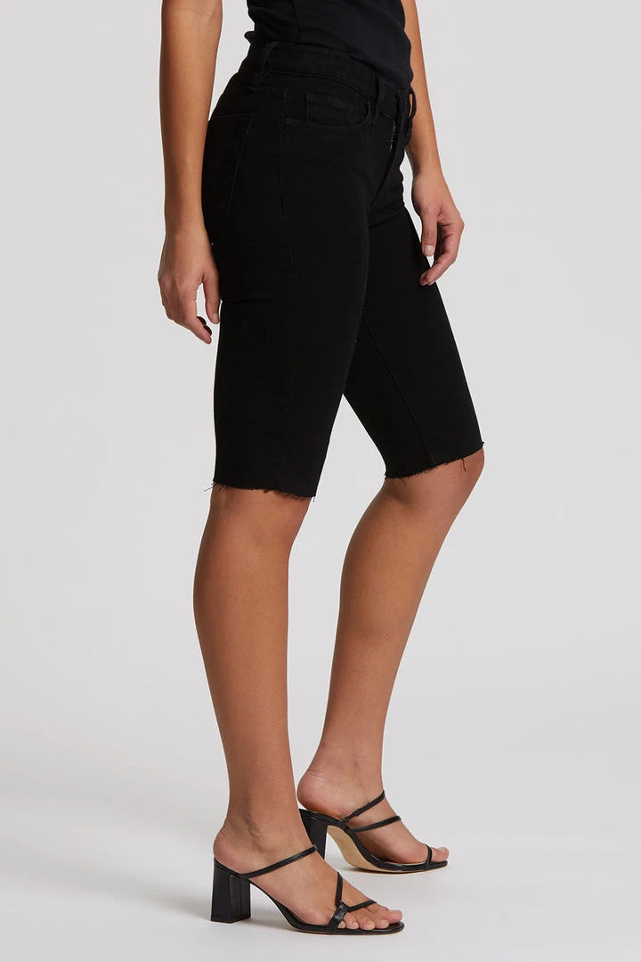 Hudson Jeans Amelia Mid-Rise Short 8 Hudson Jeans Amelia Mid-Rise Short